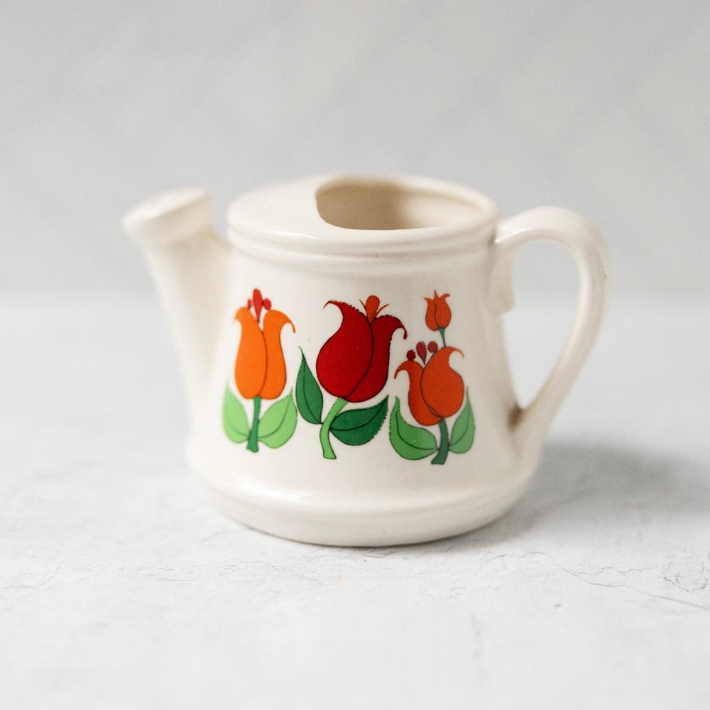 Vintage Nanco Nancy Sales Boston ceramic tulip watering can planter